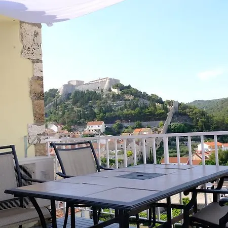 Charming Old Town App For 4 People * Hvar Town