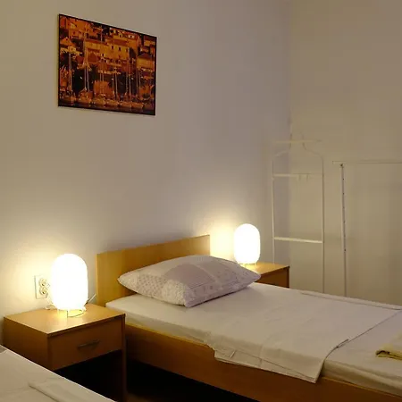 Lejlighed Charming Old Town App For 4 People *