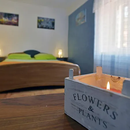 Charming Old Town App For 4 People Lejlighed